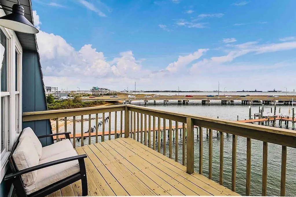 Serenity By The Sea Private Beach Pets Welcome Norfolk 0*,  United States